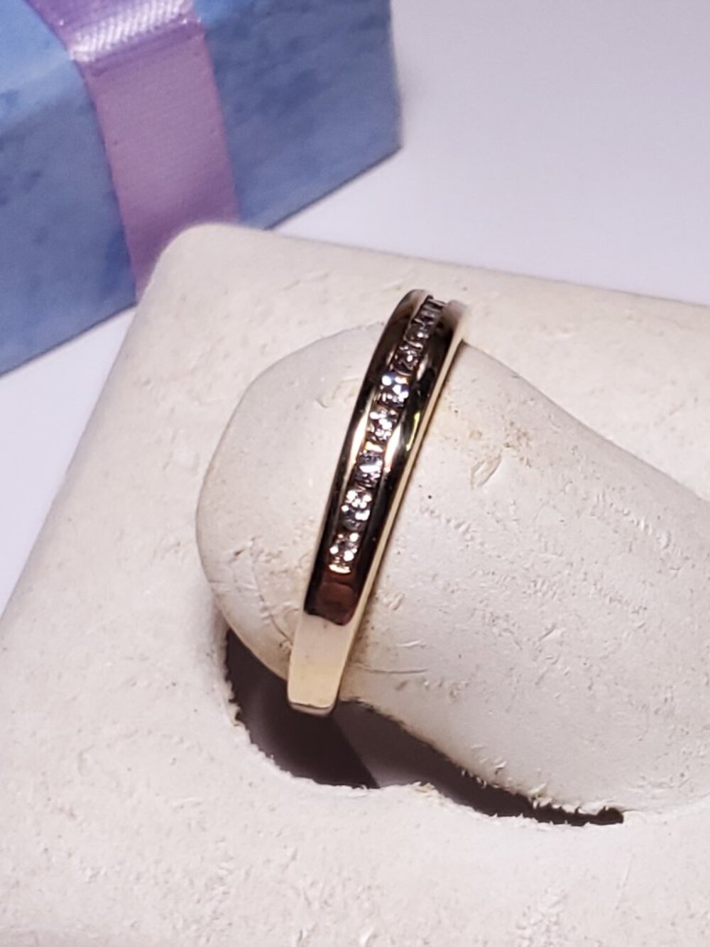 Estate .20ctw Natural Round Diamond SI3-I1 HI Channel 14Kt Y/G Wedding Band24196
